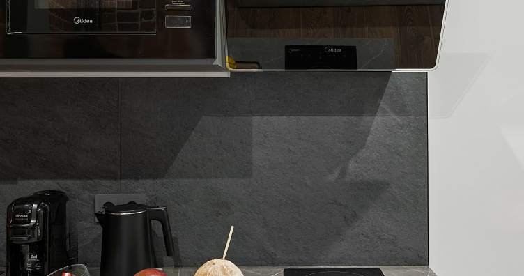 Стильная квартира для двоих у Тверской • дизайнерский интерьер фото 14